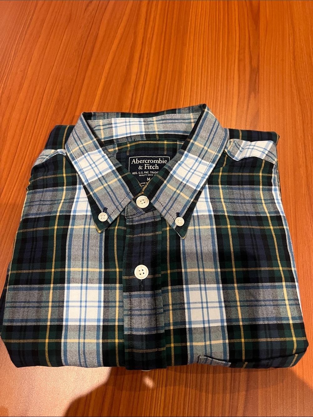 Abercrombie & Fitch Men’s Green, Blue and White Plaid Button-Down Shirt